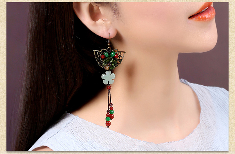 東陵玉吊墜氣質(zhì)復古鏤空耳環(huán)首飾