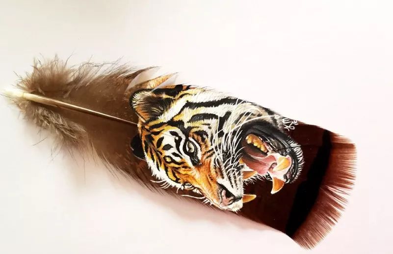 藝術(shù)源于生活:驚艷的彩繪羽毛!