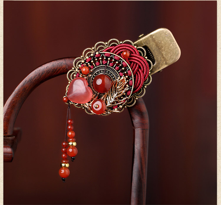 復古風紅色鴨嘴夾發(fā)夾頭飾