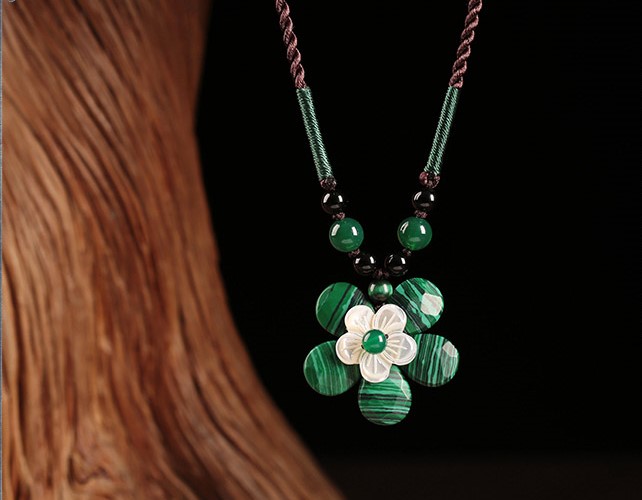綠色石頭吊墜貝殼花鎖骨鏈項鏈首飾