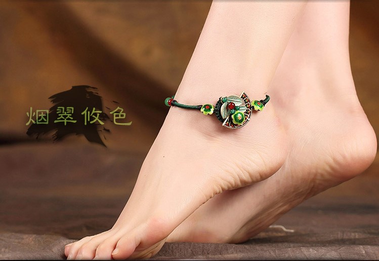 煙翠古韻腳鏈:復(fù)古綠葉扇形吊墜腳鏈