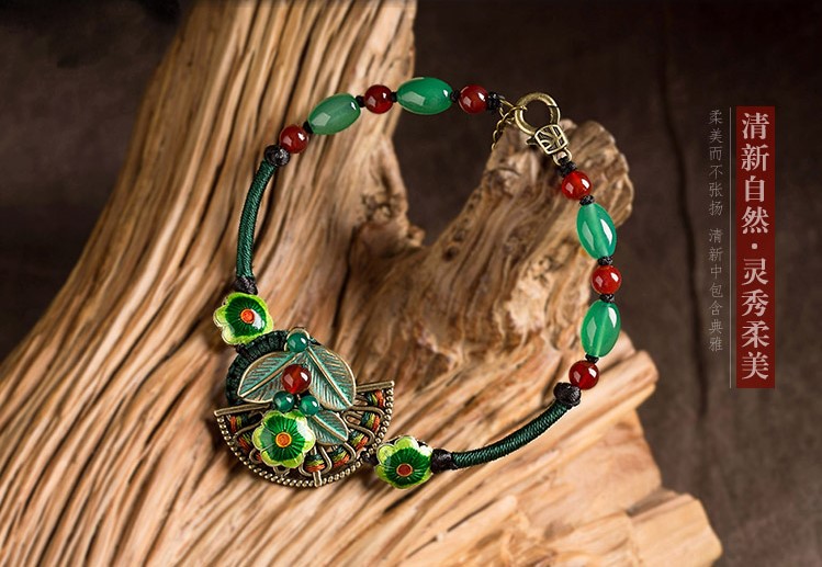 煙翠古韻腳鏈:復(fù)古綠葉扇形吊墜腳鏈