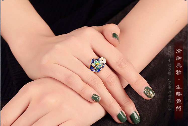 生趣盎然的古風指環(huán)戒指