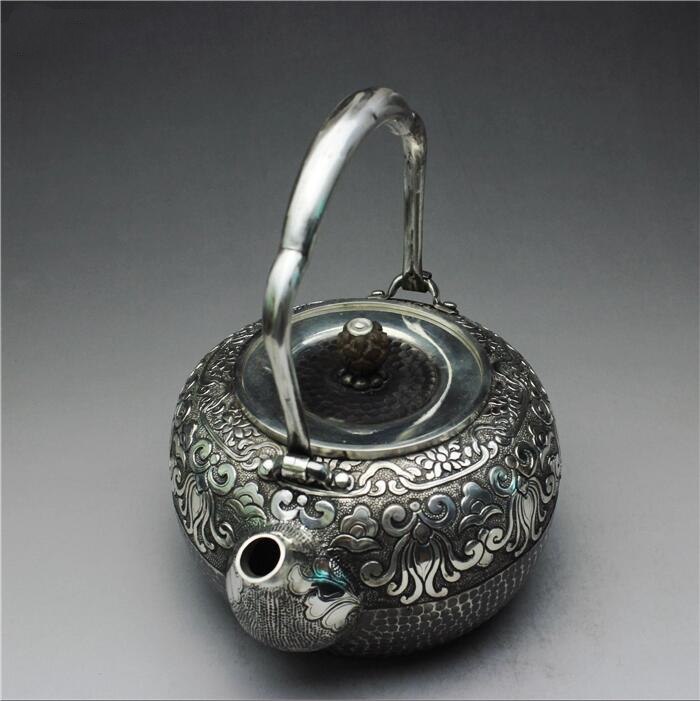 高工雕刻匠心啟航閱讀傳統(tǒng)圖案銀壺的好處