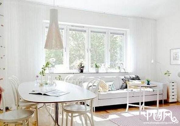 布置出順風(fēng)順?biāo)募揖语L(fēng)水