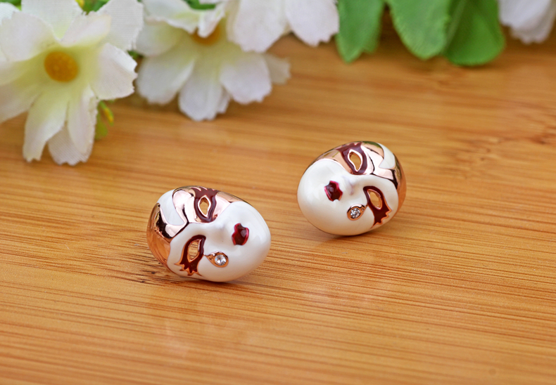 優(yōu)雅的匠心啟航閱讀京劇臉譜耳環(huán)