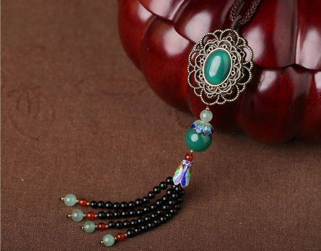 綠色瑪瑙流蘇吊墜復(fù)古大氣毛衣鏈時(shí)尚項(xiàng)鏈?zhǔn)罪? / data-BrJb=